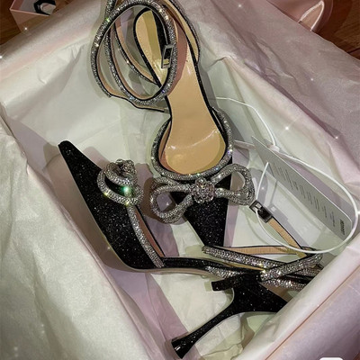 Ženske cipele sa svjetlucavim kamenčićima u modnoj pisti Satenske ljetne ženske cipele s kristalnom mašnom Visoke pete Cipele za maturalnu zabavu