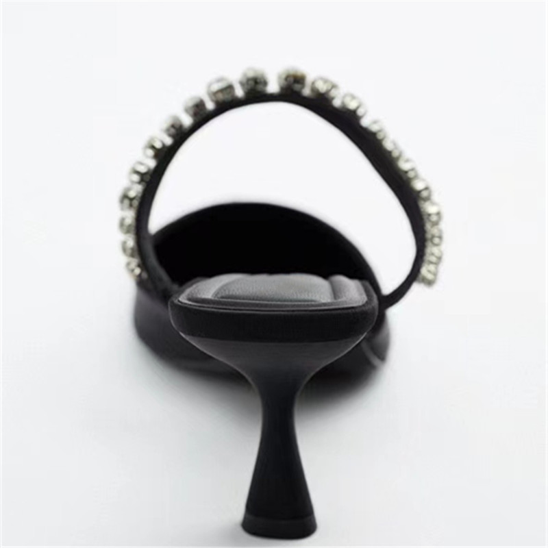 Ženske sandale na visoku petu Mule 2023 WSL TRAF metalni lanac s ukrasom crne stiletto modne cipele Ljetne ženske sandale s naramenicama