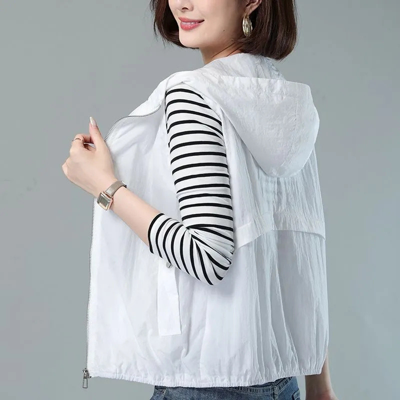 Proljeće ljeto Tanki prsluk za zaštitu od sunca s kapuljačom Ženska jakna Nova kratka jakna bez rukava s patentnim zatvaračem Ležerne ženske majice Chaleco Mujer