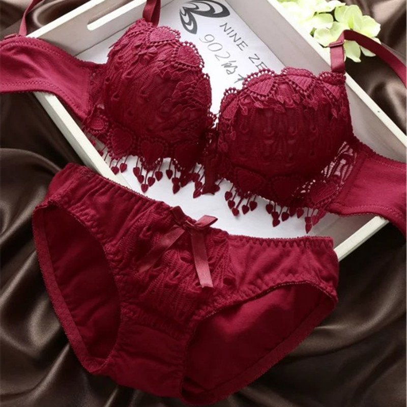 Set de sutien sexy din dantelă de modă la modă Lenjerie de corp Push Up cu decolteu adâncit Sutien de culoare solidă vintage Sutien groase căptușit