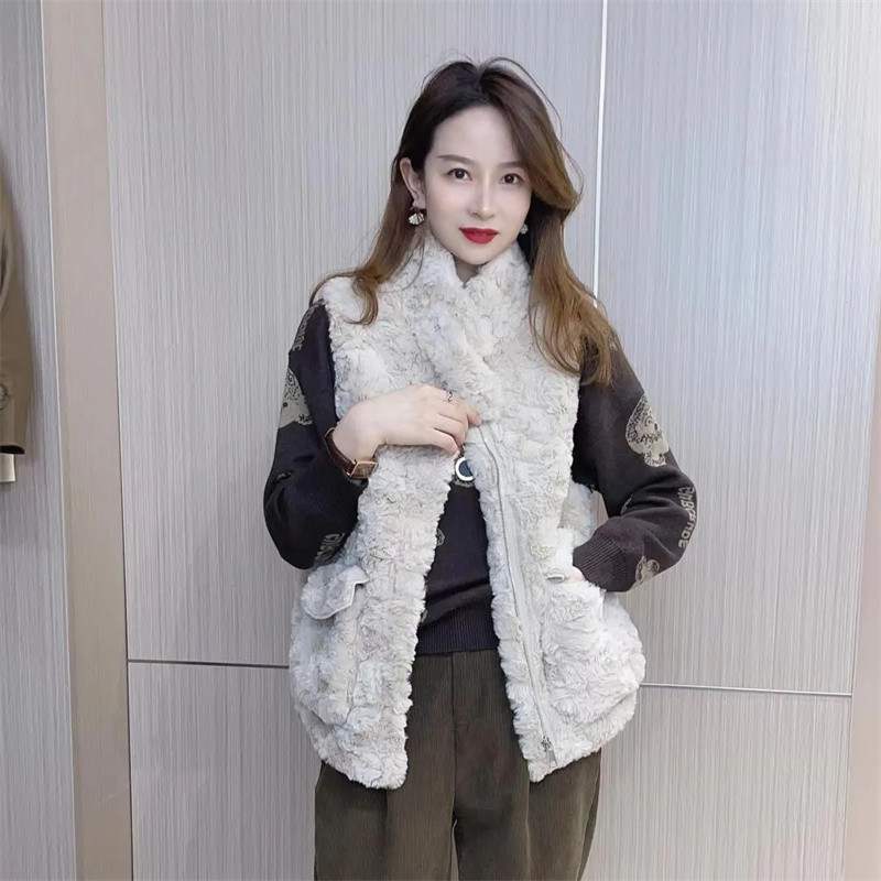 Prsluk od janjeće vune Ženska nova jesen-zima 2023. Kratki krzneni prsluk Gornja odjeća Kaput Ženski elegantni prsluk bez rukava Jakna Ženske majice