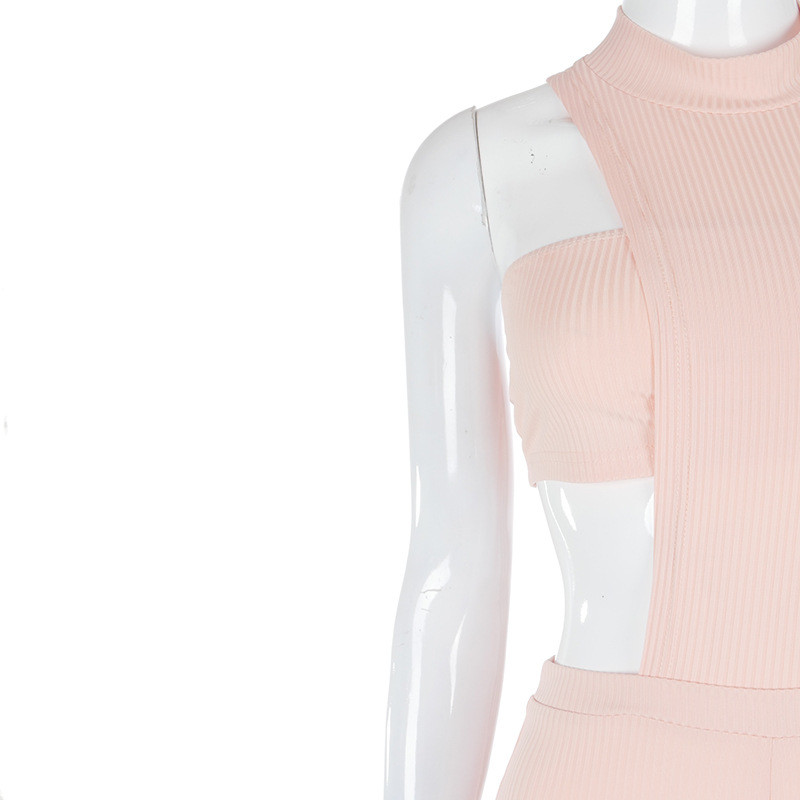 Įprastas, vieno peties mezgimo šonkauliuku moteriškas kombinezonas Seksualus tuščiaviduris trumpomis rankovėmis perpjautas apvadas platėjančios kelnės Plonas kombinezonas moterims