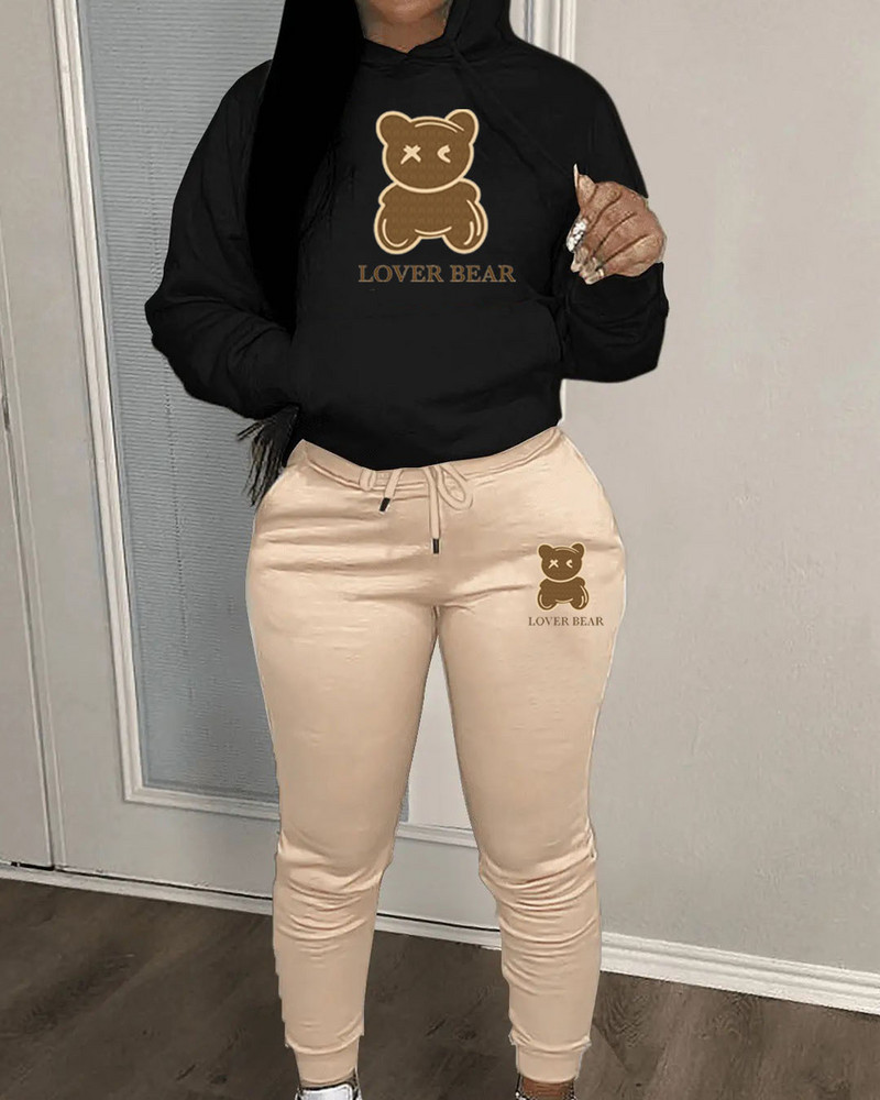NSANGU Bear Letter Print Kengaroo Pocket Tracksuit komplektas su gobtuvu ilgomis rankovėmis + surišamos kelnės moteriškos dviejų dalių derantys kostiumai