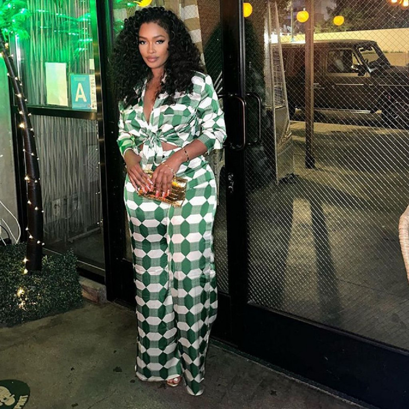 Laisvalaikio raštų dviejų peice rinkinių vasaros aprangos komplektai moterims 2023 m. Elegantiški sportiniai kostiumai ilgomis rankovėmis, marškinėlių viršutinė dalis ir plačių kelnių rinkinys