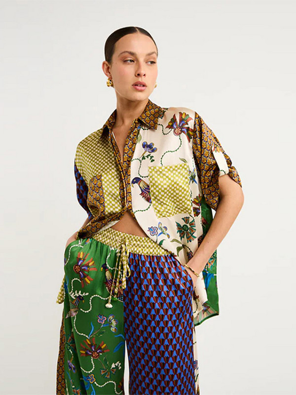 Dámske nohavice s krátkym rukávom a šnúrkou, voľným strihom a vysokým pásom, s potlačou a šnúrkou