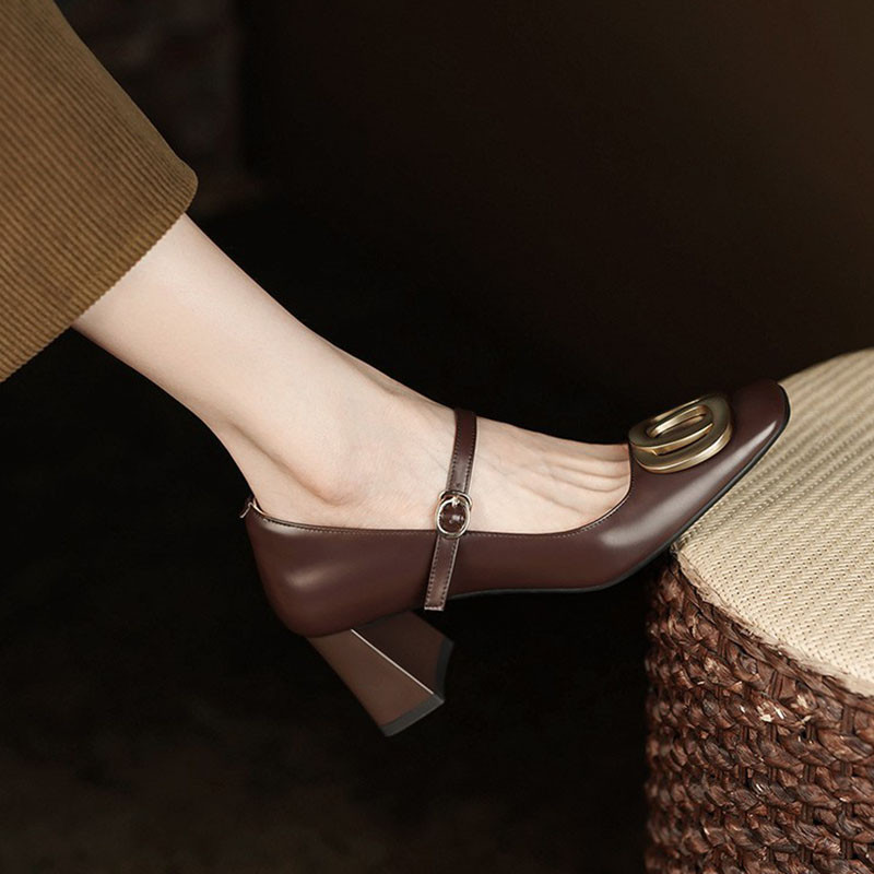 Moteriški aukštakulniai Mary Janes Batai Vintage Pumps Odiniai Batai Metalinis dirželis Moteriškos Suknelės Batai Zapatos Mujer Spring 1240N