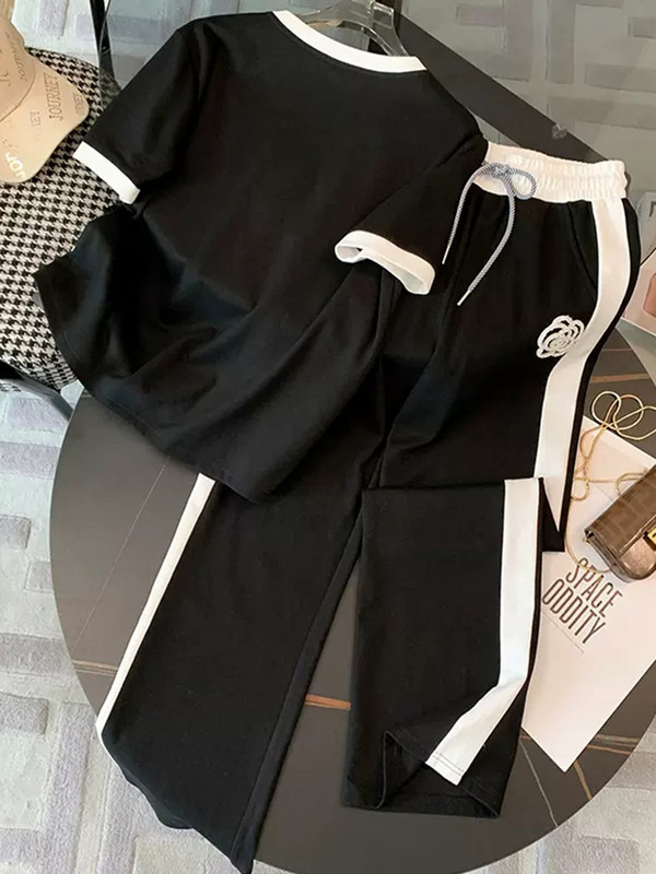 2023 m. vasaros trijų dimensijų gėlės trumpomis rankovėmis marškinėliai kelnių kostiumas, moteriškas gatvės Y2K laisvalaikio sportinis kostiumas, dviejų dalių komplektas, moteriškas