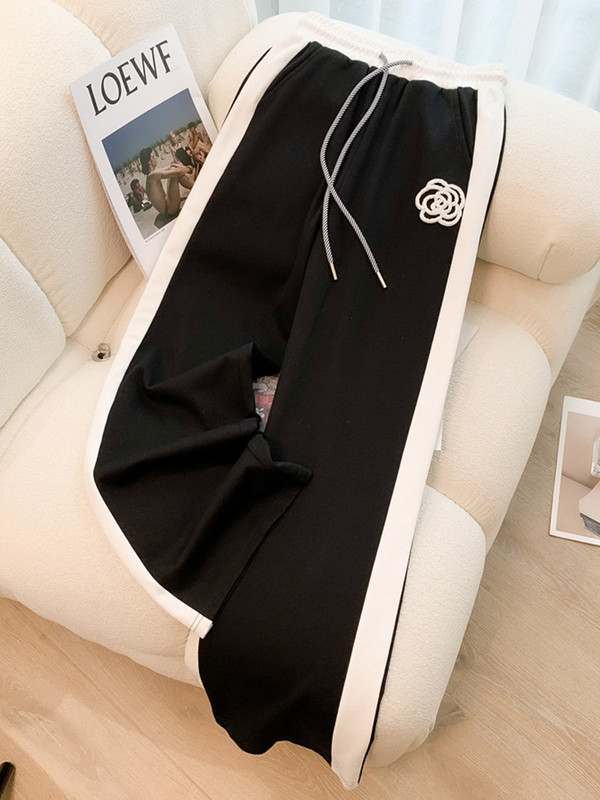 2023 m. vasaros trijų dimensijų gėlės trumpomis rankovėmis marškinėliai kelnių kostiumas, moteriškas gatvės Y2K laisvalaikio sportinis kostiumas, dviejų dalių komplektas, moteriškas