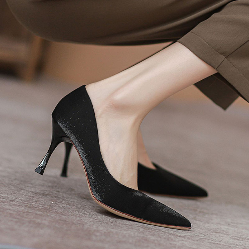Nauji Moteriški Velvet Pumps Aukštakulniai Suknele Batai Smailia nosimi Valties Batai Ploni Kulnai Basic Pump Juoda Sekli Stiletai Ruduo 1007N
