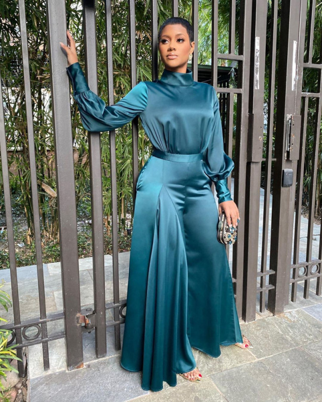 Europska američka moda Ženski jesenski novi stil Ženski kombinezon dugih rukava Zvonaste hlače Satenski kombinezon visokog struka Jednobojni