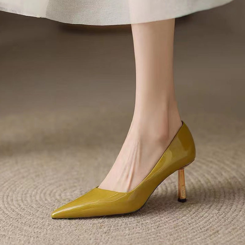 Ol uredske ženske cipele Ženske lakirane cipele Cipele na visoku petu Svečane cipele Zlatne tanke pete Osnovne cipele na cipele Crne ženske cipele Proljeće 9957N