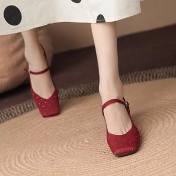 Нови дамски блестящи помпи Обувки с парти рокля с високи токчета Обувки с квадратни пръсти Обувки Mary Janes Черни, червени, блестящи Zapatos Mujer Есен 1605N