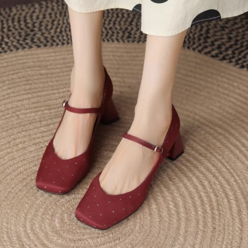 Uued naiste Bling Pumps Kõrged kontsad Peokleit Kingad Ruudukujuline varbaosa Mary Janes Kingad Must Punane Glitter Zapatos Mujer Sügis 1605N