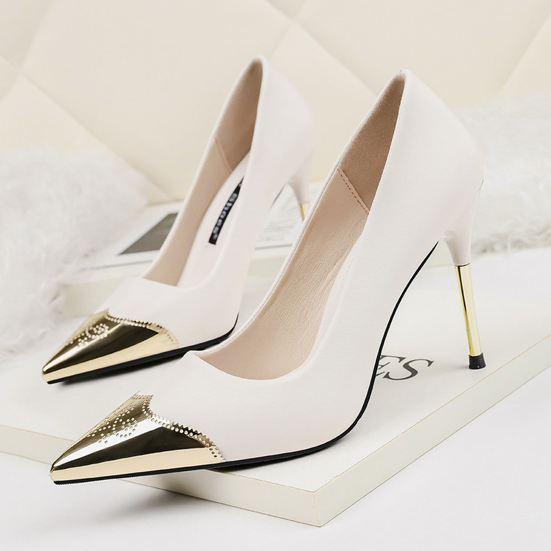 Europa i Amerika Seksi šiljate cipele s visokim potpeticama s plitkim ustima, metalne cipele s visokim potpeticama, ženske jednostruke cipele, temperamentne ženske cipele, salonke za zabavu