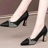 Dámske topánky, módne jarné a jesenné lodičky na rok 2023, jednofarebné, s flitrami, špicatou špičkou, plytkými ústami, ženské lodičky