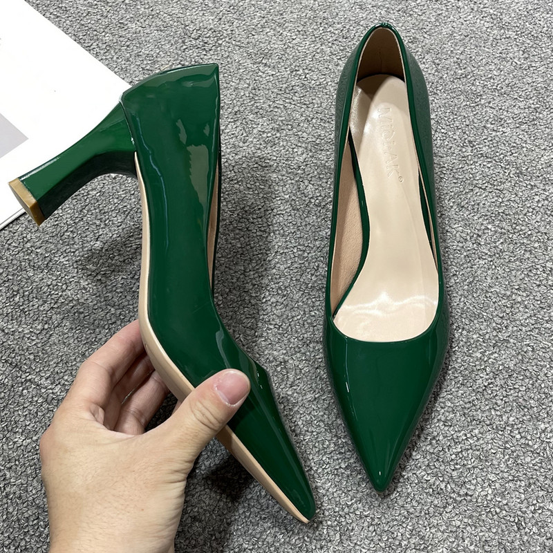 Hot Sale 2022 Bijelo Crne Crveno Zlatne cipele na visoku petu Ženske modne uredske poslovne haljine sa šiljatim prstima Velike veličine 34-43 E0000