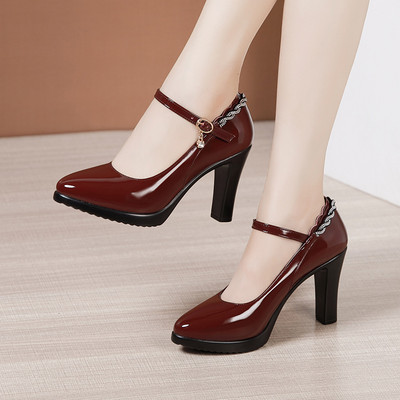Dámske lodičky so špicatou špičkou, kancelárske dámske lodičky s prackou, remienkom na platforme a vysokými podpätkami, dámske topánky s lakovanou kožou pre všetky ročné obdobia