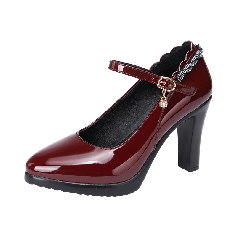 Dámske lodičky so špicatou špičkou, kancelárske dámske lodičky s prackou, remienkom na platforme a vysokými podpätkami, dámske topánky s lakovanou kožou pre všetky ročné obdobia