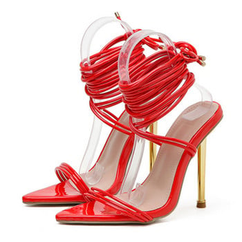 Летни 12CM гладиаторски токчета Сандали за жени Модни заострени отворени пръсти Стилетто Дамски сватбени обувки с каишки Черно Червено