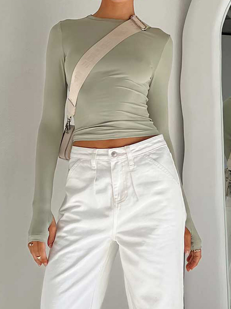 Dámske módne tričko s dlhým rukávom, okrúhlym výstrihom, pevným úzkym strihom a otvormi na palce, na denné nosenie v lete