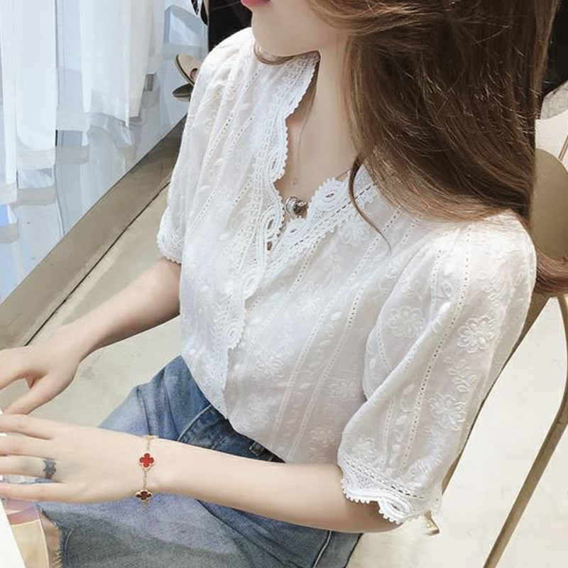 2019 Nový príchod Dámske topy Letná čipkovaná blúzka Dámska kórejská móda s výstrihom do V s krátkym rukávom Femme Veľká veľkosť Blusas Mujer