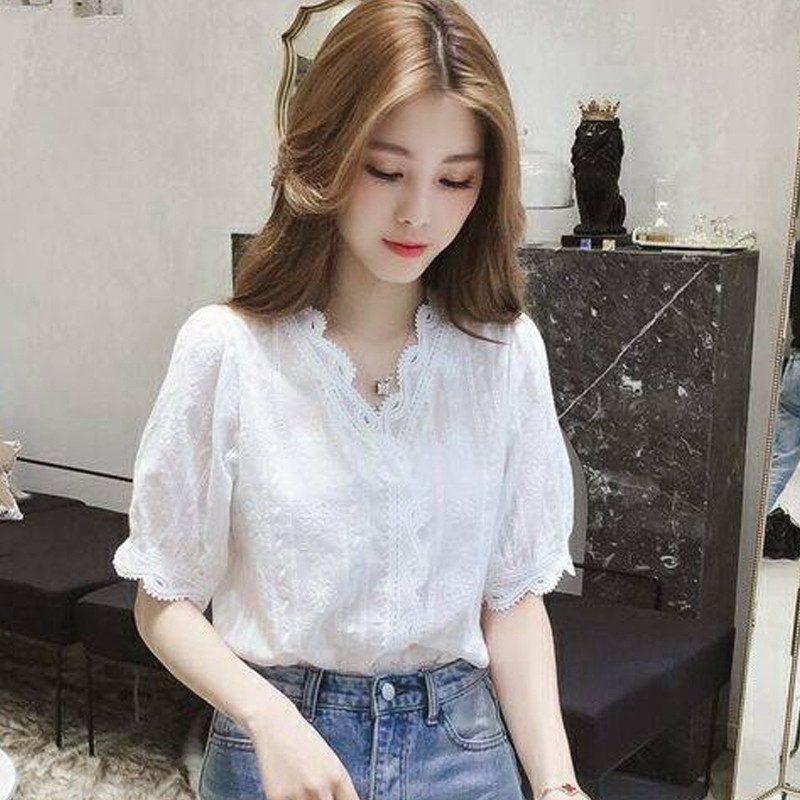 2019 Nový príchod Dámske topy Letná čipkovaná blúzka Dámska kórejská móda s výstrihom do V s krátkym rukávom Femme Veľká veľkosť Blusas Mujer