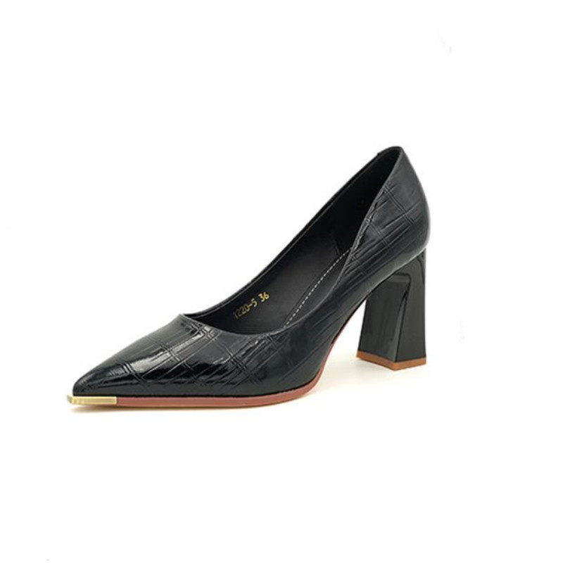 Ženska ljetna obuća Cipele s blok petom za žene 2023. Debele pete sa špicastim vrhovima crne super visoke normalne kožne ležerne uredske A