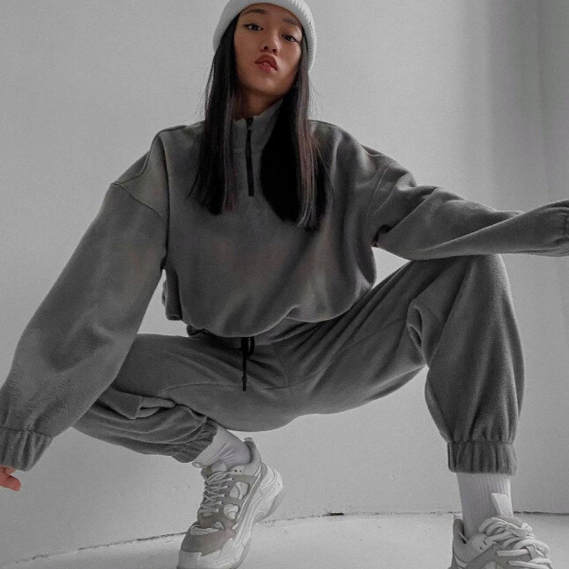 Jesen 2023. Dvodijelni komplet zima Novi ženski modni kompleti s kapuljačom za sport i slobodno vrijeme s kapuljačom, labavi kompleti s patentnim zatvaračem i ovratnikom s kapuljačom