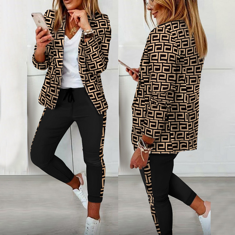 Geometrijski kompleti sakoa od elastina