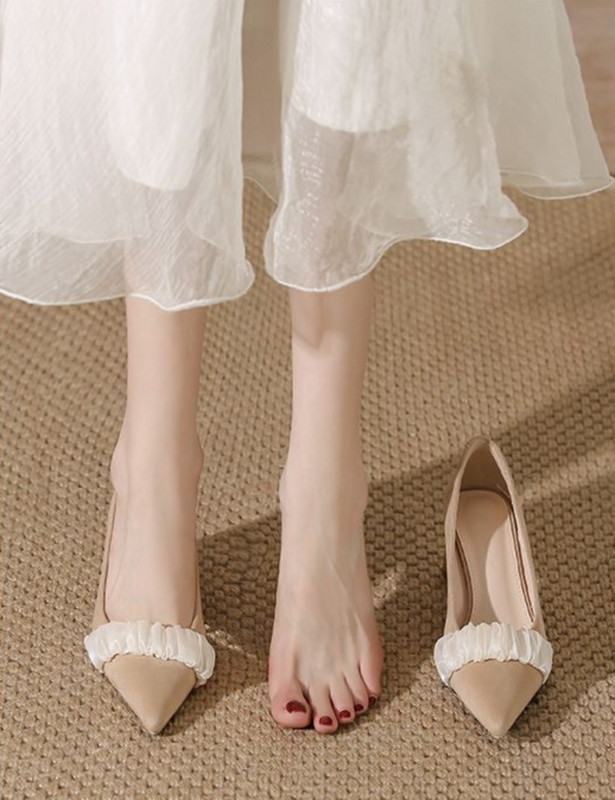 Dámske topánky na vysokých podpätkoch, letná obuv pre nevesty z roku 2023, čierne, na blokovom podpätku, so špicatou špičkou, hrubé, E, akcia A