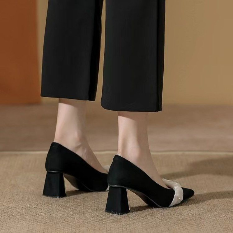Dámske topánky na vysokých podpätkoch, letná obuv pre nevesty z roku 2023, čierne, na blokovom podpätku, so špicatou špičkou, hrubé, E, akcia A
