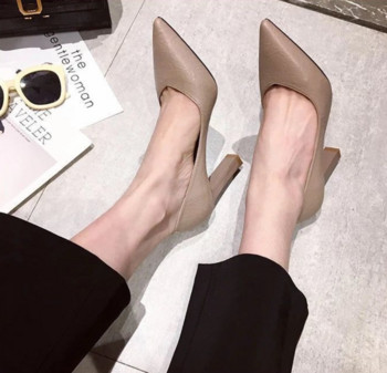 Дамски летни обувки Обувки с остри пръсти за жени 2023 г. Офис Супер висок ток Черни официални квадратни токчета Истински Mark Beau Today