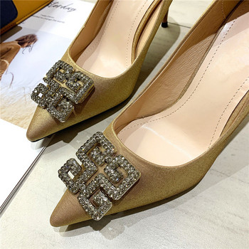 Μαλακό μεταξωτό στιλέτο γυναικεία αντλίες μαύρο χρυσό 2023 Φθινόπωρο με μυτερά δάχτυλα κρυστάλλινο στρας Γυναικεία Κομψά ψηλοτάκουνα παπούτσια για πάρτι