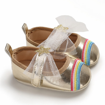 Jarná móda novorodeneckých zlatých detských topánok, protišmykové látkové spodné dievčenské topánky, elegantné priedušné ležérne detské prvé vychádzkové topánky