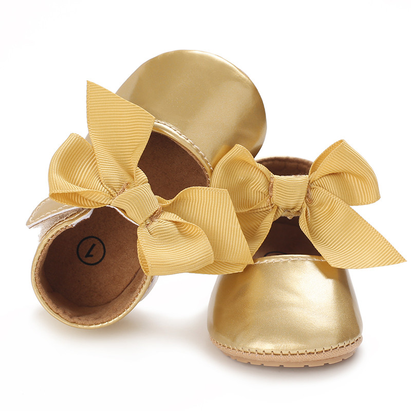 Jarná móda novorodeneckých zlatých detských topánok, protišmykové látkové spodné dievčenské topánky, elegantné priedušné ležérne detské prvé vychádzkové topánky