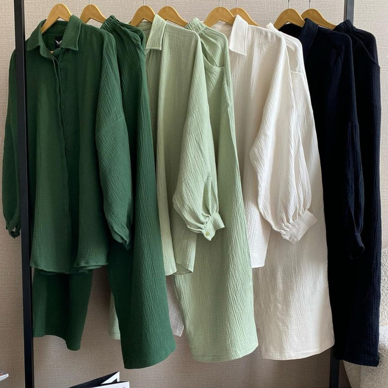 Naiste kaheosaline püksikomplekt, pikkade varrukatega, allapoole kraega särk, nööbiga topid, elastne vöökoht püksid naiste rõivad, vaba aeg