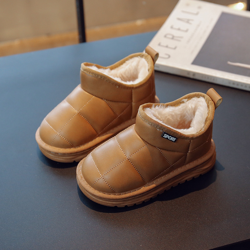 Téli lányok havas csizmák lányok 2023 új gyermek pamut cipők egyszínű fiúk rövid csizmák meleg pamut gyerekcipők tavasz ősz