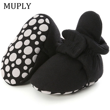 Чорапи за новородено Обувки Момче Момиче Звезда Ботуши Първи проходилки Памучни удобни меки противоплъзгащи топли обувки за бебешко креватче
