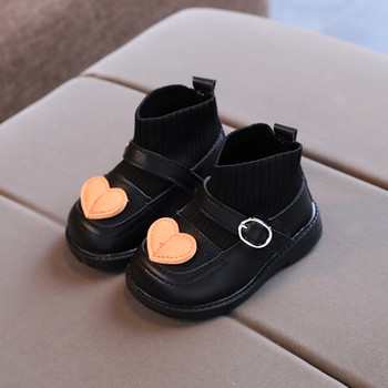 2021 Зимни детски обувки за деца във формата на сърце от 1 до 3 години Обувки за малко момиче Ежедневни плетени ботуши Обувки за чорапи за малко момиче E09253