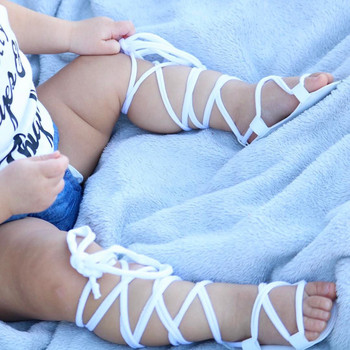 2020 Модни новородени бебета момичета PU сандали Нехлъзгащи се сладки летни бандажни сандали Обувки за количка Кухи плажни облекла с дължина до коляното