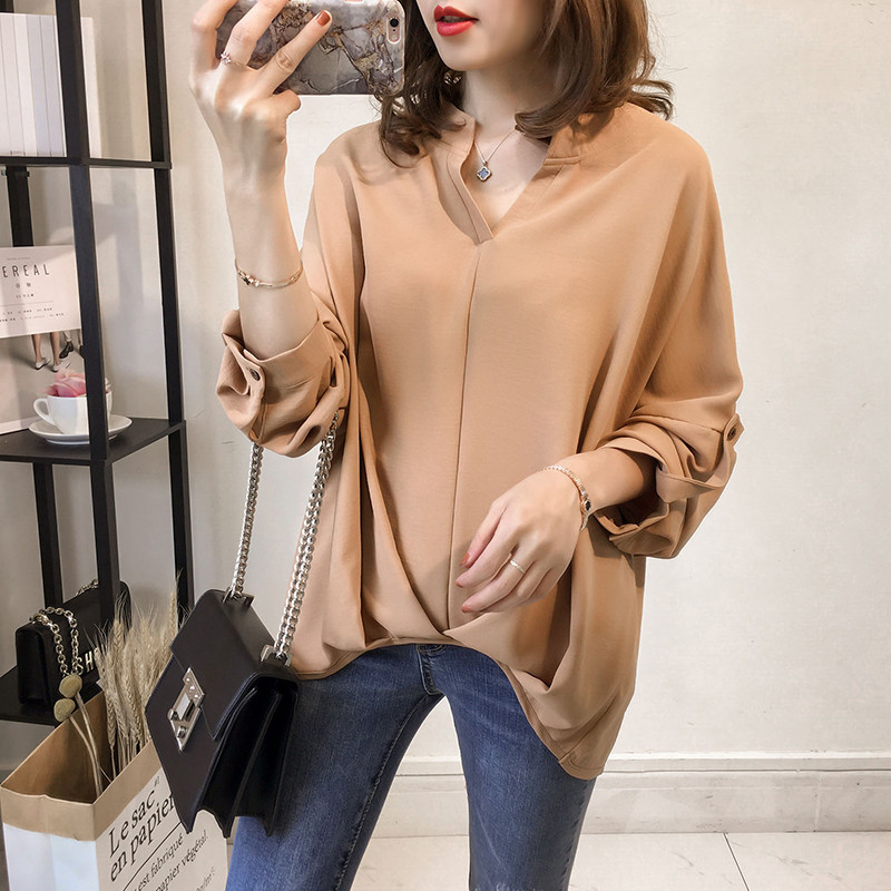 2019 Нови дамски блузи Свободна пуловерна риза Лято Пролет Ежедневни Blusas Едноцветни свободни женски ризи с дълъг ръкав V-образно деколте Ризи за свободното време