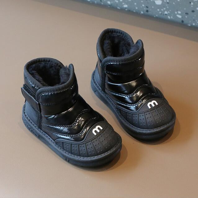 Laste lumesaapad Tüdrukutele Poistele Soojad plüüsist lumekingad 2023 Uus mood Lastele libisemiskindlad Printsessi nahast saapad Laste spordijalatsid