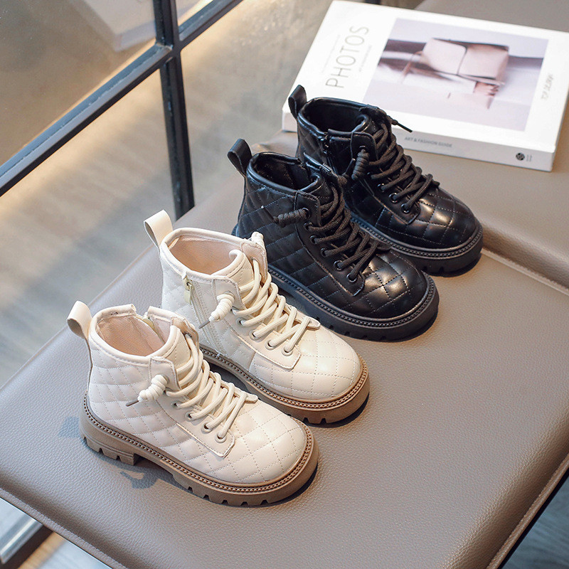 Sügissaapad tüdrukule 2023 Uus must küljetõmblukk ümmarguse varbaga poiste kingad, mitmekülgsed rombokujulised ruudulised libisemiskindlad pahkluu lühikesed saapad