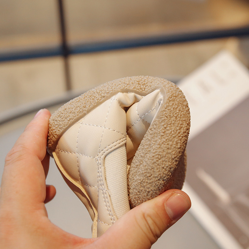 Dječje podstavljene čizme Nove srednje i male dječje bež neklizajuće pamučne cipele Jesen i zima crne Dječaci Djevojčice Mekane čizme za bebe