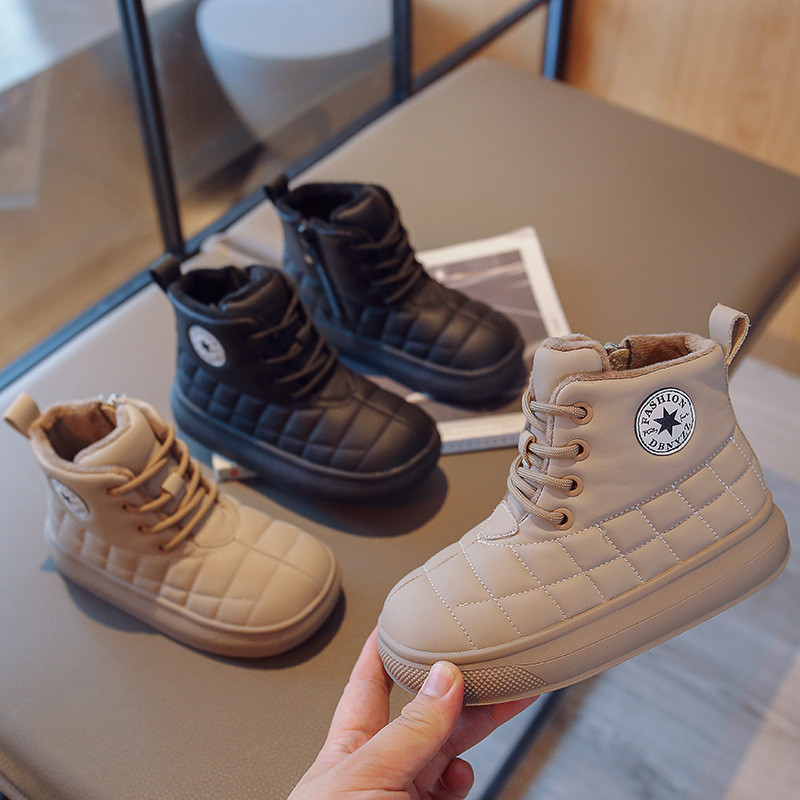 Laste poiste ja tüdrukute moesaapad Kevad ja sügis uued libisemisvastased lühikesed saapad Laste pehme tald Mugavad lastejalatsid