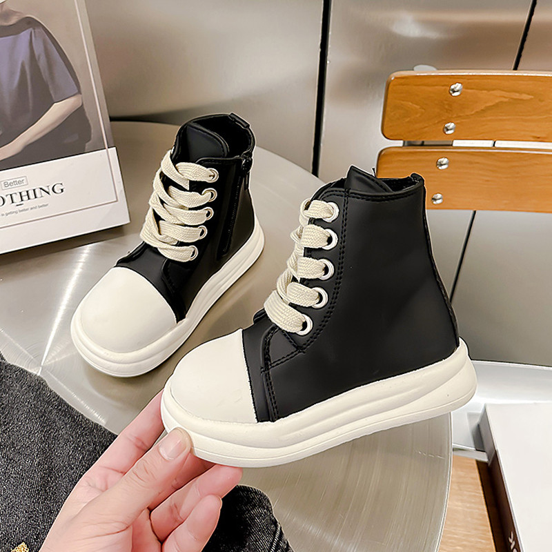 Dizainerio stiliaus juodi balti sportbačiai vaikams su raišteliais storu padu, laisvalaikio dirbtiniai batai berniukams mergaitėms firminiai batai