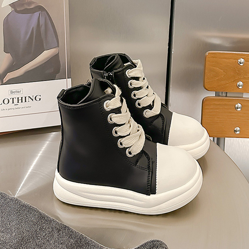 Dizainerio stiliaus juodi balti sportbačiai vaikams su raišteliais storu padu, laisvalaikio dirbtiniai batai berniukams mergaitėms firminiai batai