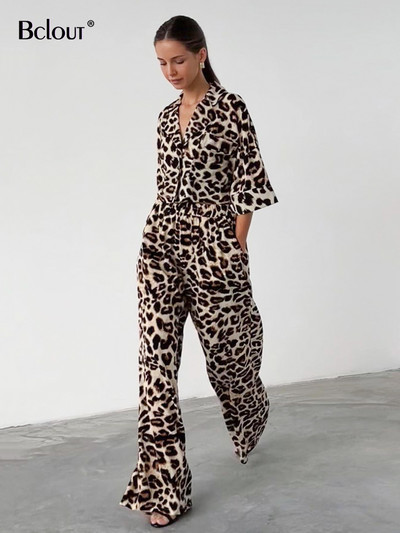 Bclout Seturi de pantaloni lungi de toamnă leopard femei 2 piese la modă guler crestat cămăși largi cu imprimeu elegant cu pantaloni largi costume 2023