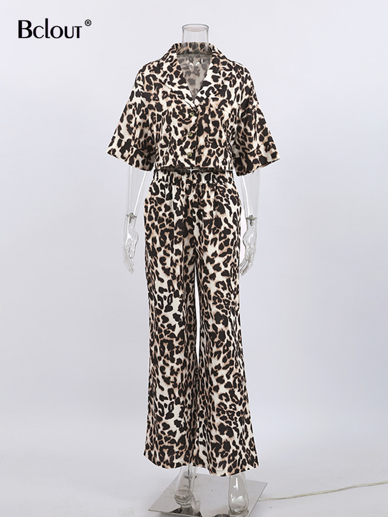 Bclout Seturi de pantaloni lungi de toamnă leopard femei 2 piese la modă guler crestat cămăși largi cu imprimeu elegant cu pantaloni largi costume 2023