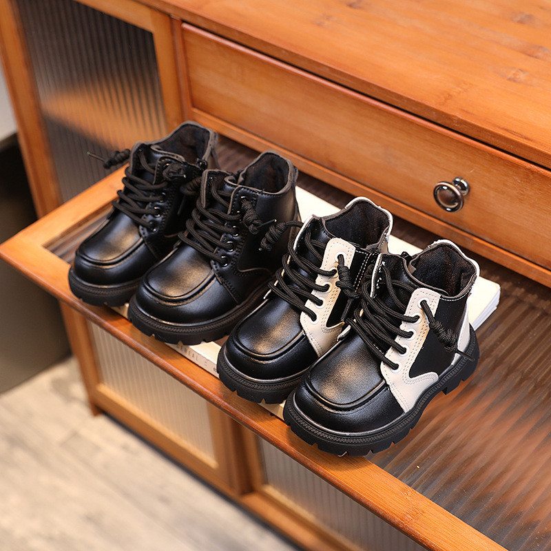 Παιδικές κοντές μπότες βρετανικού στυλ 2023 Φθινόπωρο για αγόρια μπότες αστραγάλου συνονθύλευμα Μόδα μαλακά παπούτσια για κορίτσια Παιδικά καθημερινά δερμάτινα μποτάκια